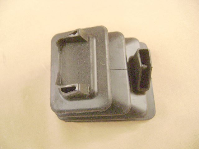 037-1601012