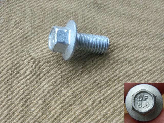 Q18408105FDE