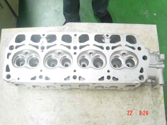 1003106-E07 for ENGINE GREAT WALL photo for 1003106-E07 - CYLINDER HEAD(EUR III)