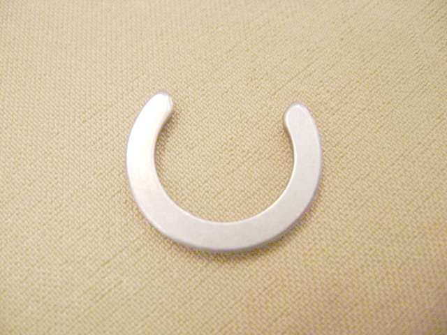 photo for 037-1702038 - RETAINER RING(TRANS COVER W/GEAR LEVER)