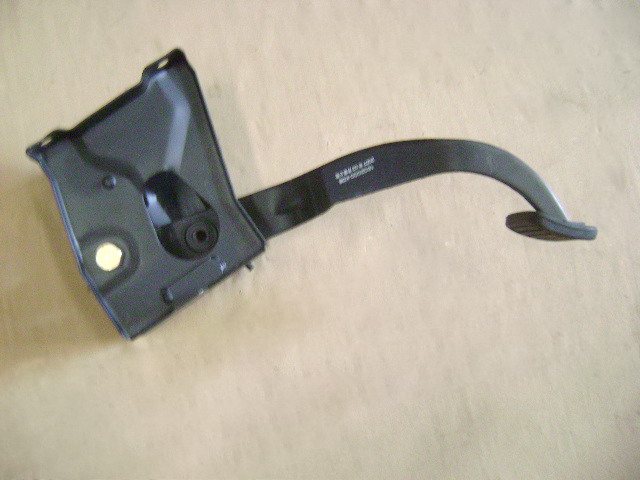 1602100-K08 for HAVALH3 GREAT WALL photo for 1602100-K08 - RETAINER BRKT-CLUTCH PEDAL