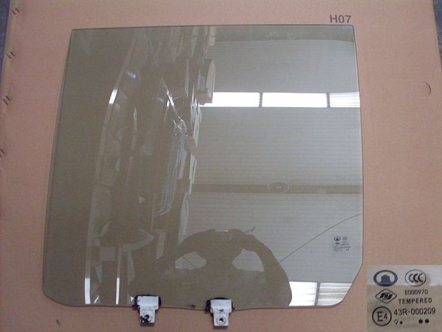 photo for 6203100-K00-E1 - RR DOOR GLASS LH(GREEN)