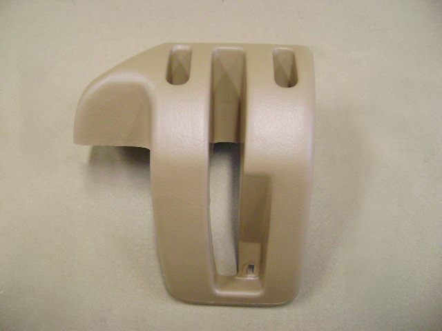 photo for 7000013-K00 - BOLT CAP FRONT ROW SEAT REAR LEFT