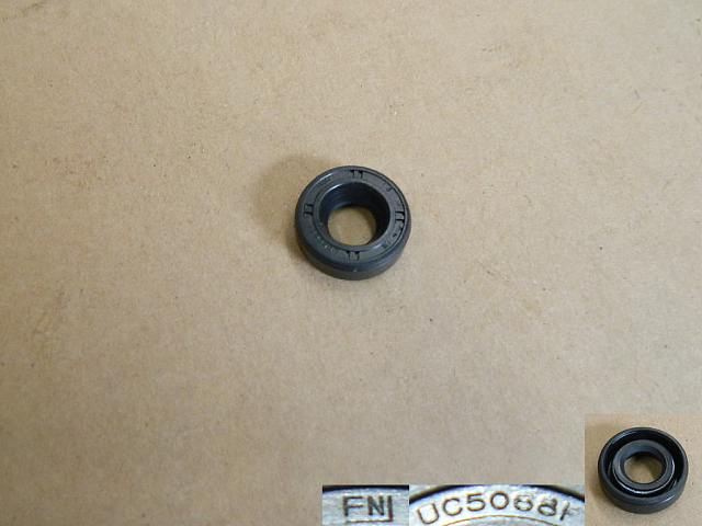 photo for 13-00-044-001 - OIL SEAL(MOTOR)  /  Сальник эл.привода вкл. режимов раздат.коробки