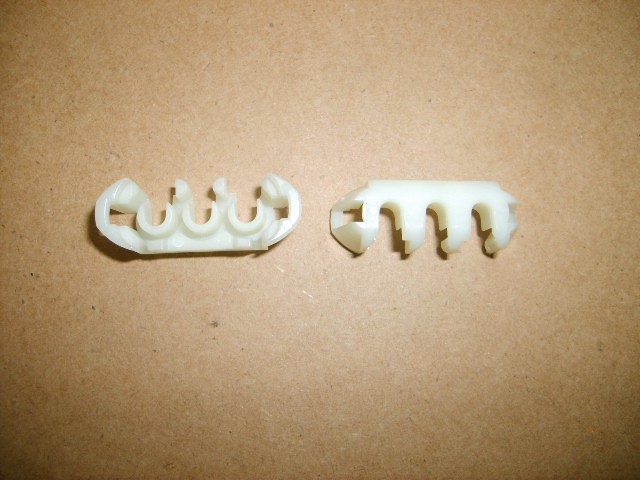 photo for 44-08-140-002 - CONN PLUG(PLUG CLIP)