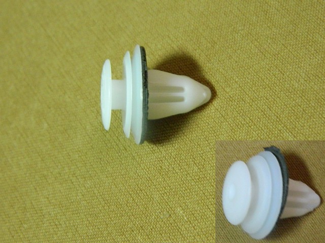 photo for 09630018 - PLASTIC FASTENER(DOOR TRIM PANEL)
