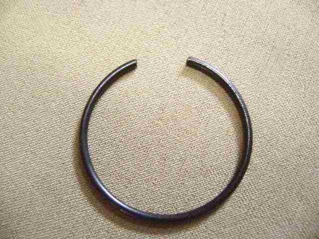 1004012-E02 for HOVER GREAT WALL photo for 1004012-E02 - Locking ring of piston pin ф1.7