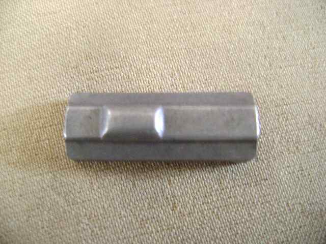 photo for 1701574S - 5TH SYNCHRONIZER GLIDING BLOCK /  СУХАРЬ КПП 4/2 МУФТЫ СИНХРОНИЗАТОРА 5-ОЙ ПЕРЕДАЧИ GW DEER, SAFE