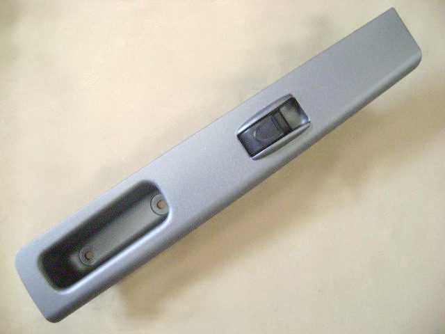 3746300-P00-B1
