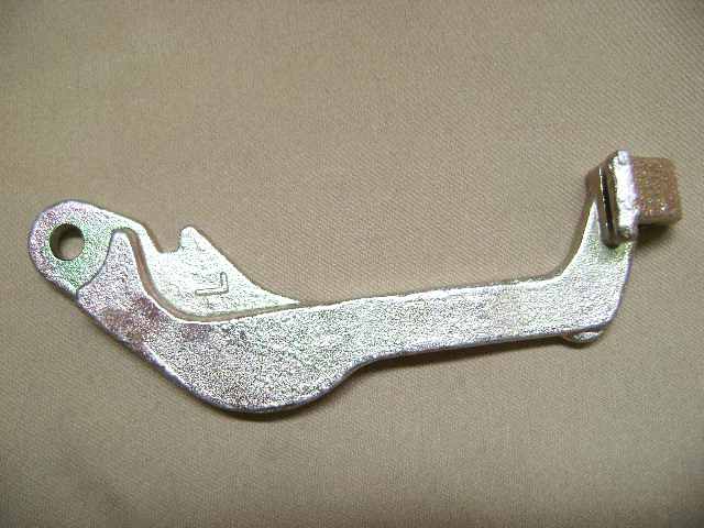 3507101-K00 for WINGLE5 GREAT WALL photo for 3507101-K00 - PARKING BRAKE DRAW ARM,LH / РЫЧАГ ЛЕВЫЙ ЗАДНИХ ТОРМОЗНЫХ КОЛОДОК