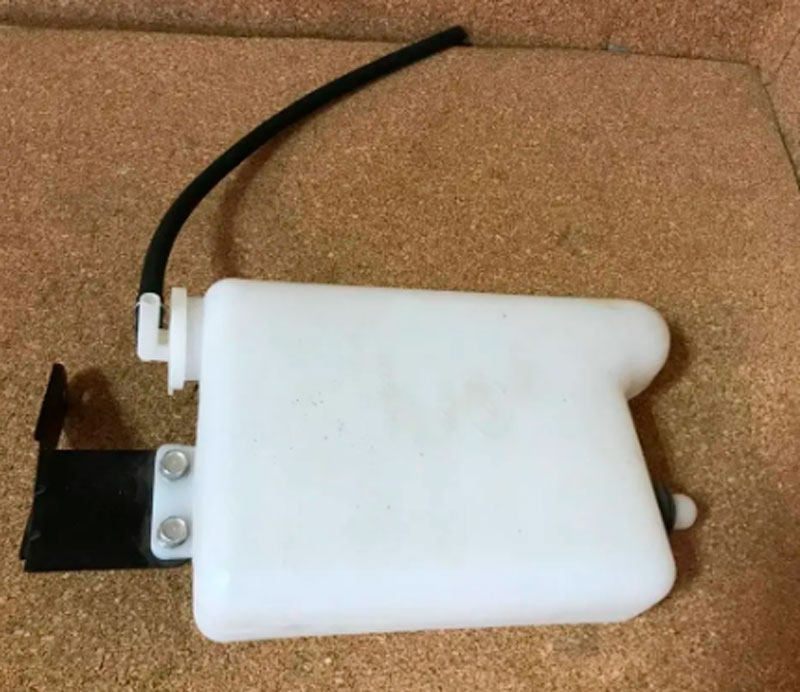 photo for 1311010-0000 - Fluid Reservoir Assembly  /  Бачок расширительный